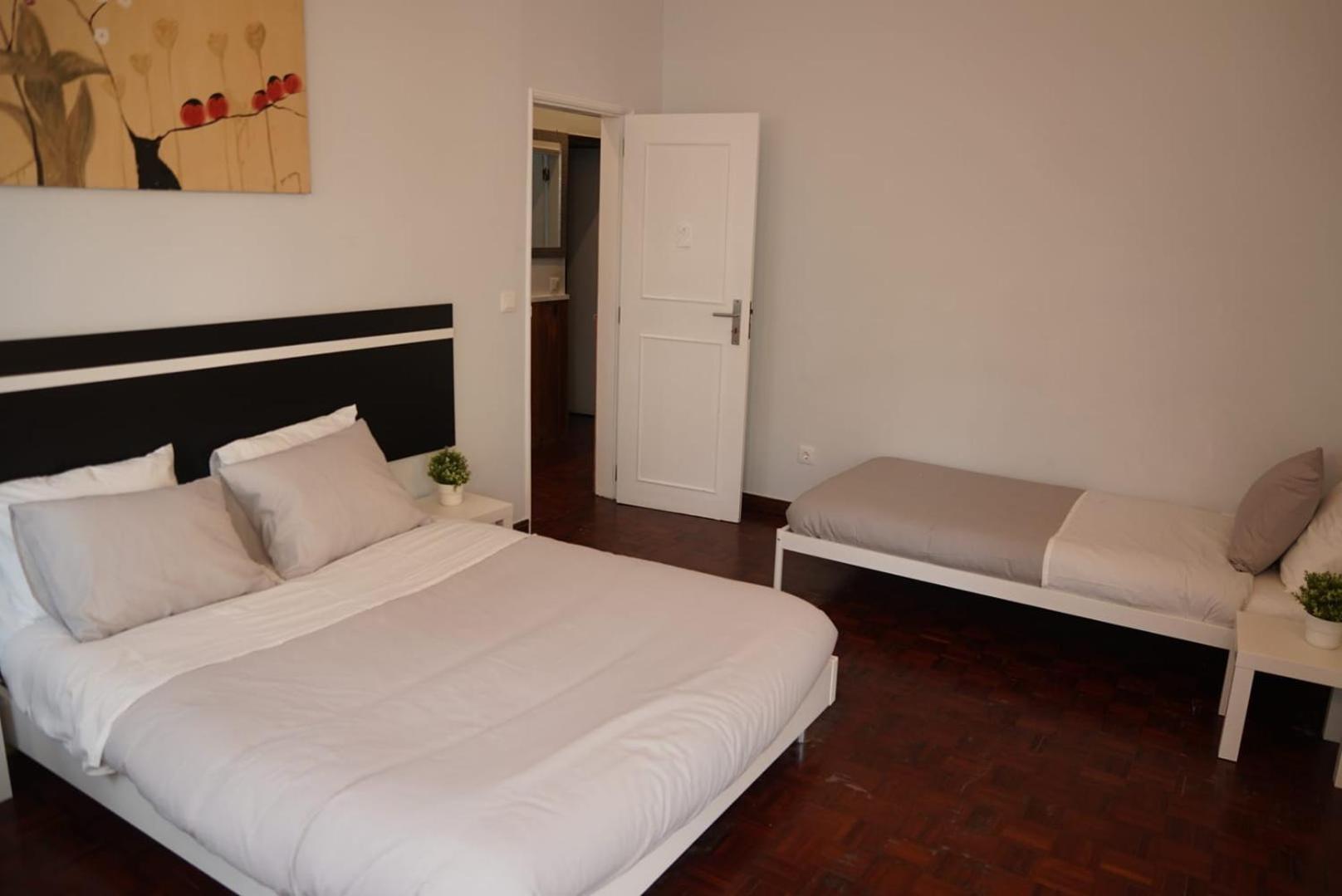 Bisengototo Homestay Lissabon Buitenkant foto